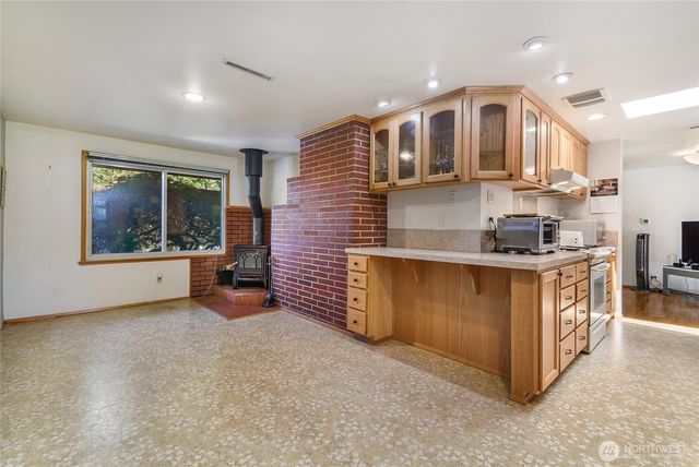 20612 14th Avenue S, Seatac, WA 98198