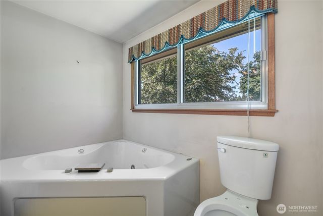 20612 14th Avenue S, Seatac, WA 98198