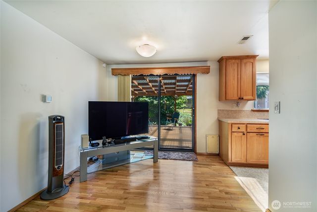 20612 14th Avenue S, Seatac, WA 98198