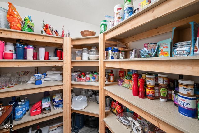 5319 Maywood Drive, Whitestown, IN 46075