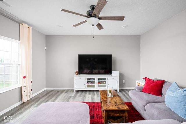 5319 Maywood Drive, Whitestown, IN 46075