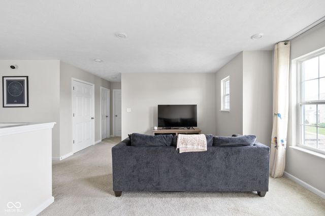 5319 Maywood Drive, Whitestown, IN 46075