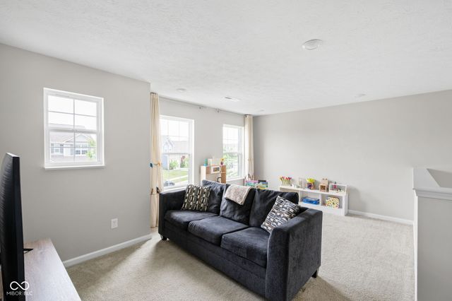 5319 Maywood Drive, Whitestown, IN 46075