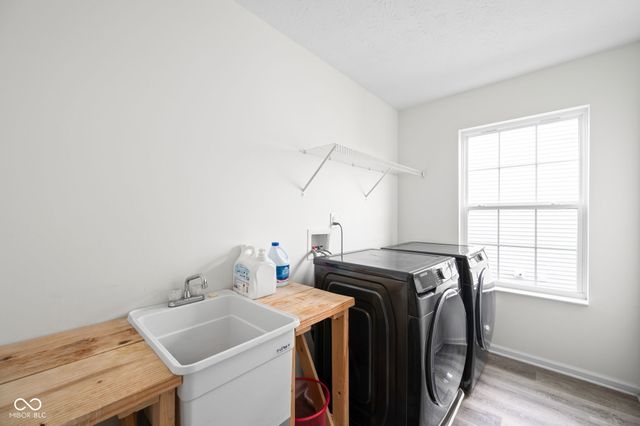 5319 Maywood Drive, Whitestown, IN 46075