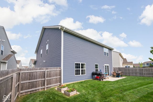 5319 Maywood Drive, Whitestown, IN 46075