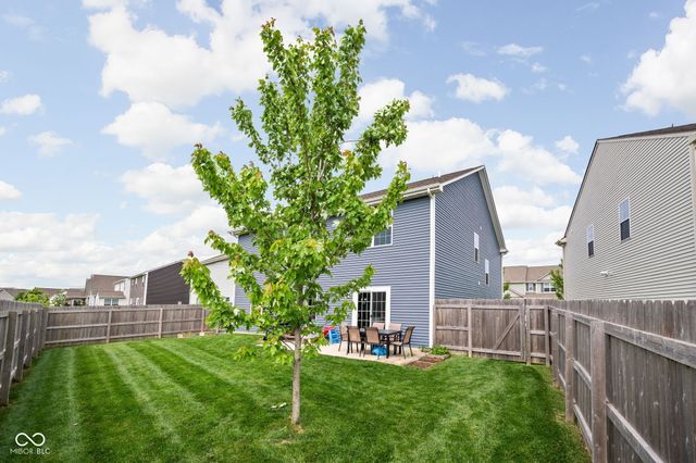 5319 Maywood Drive, Whitestown, IN 46075