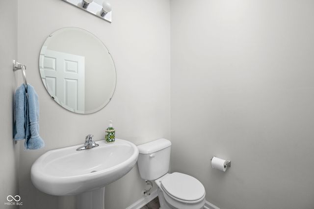 5319 Maywood Drive, Whitestown, IN 46075