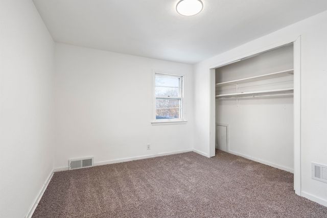 1122 Franklin Street, Cedar Falls, IA 50613