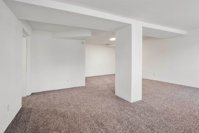 1122 Franklin Street, Cedar Falls, IA 50613