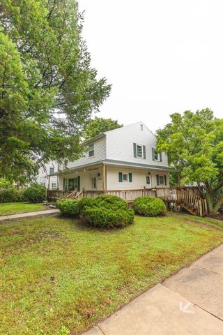 1122 Franklin Street, Cedar Falls, IA 50613
