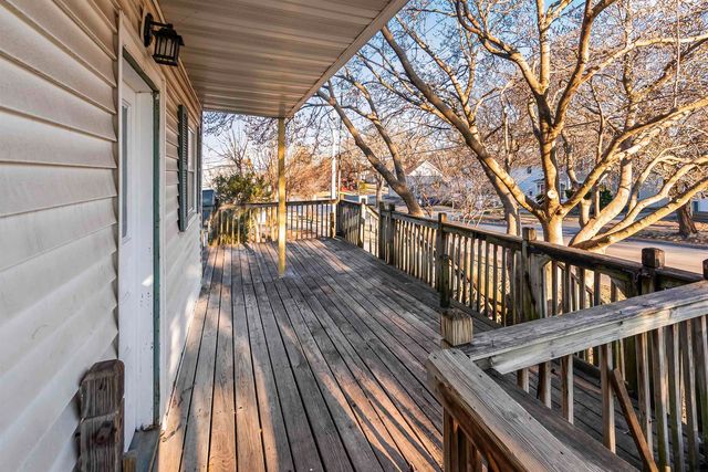 1122 Franklin Street, Cedar Falls, IA 50613
