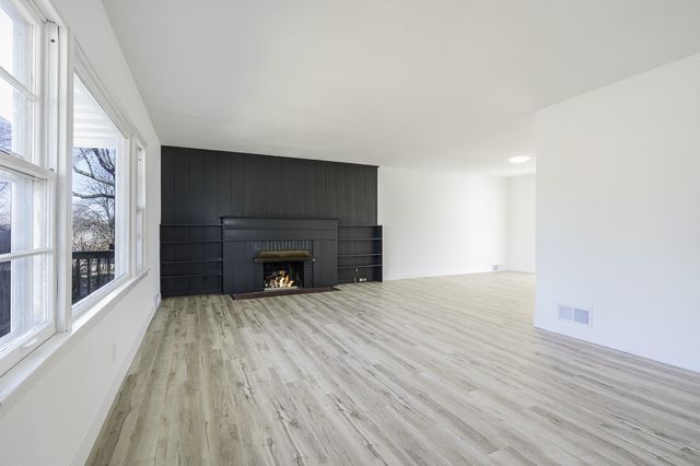 1122 Franklin Street, Cedar Falls, IA 50613