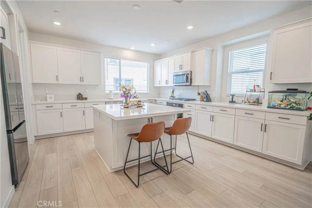 27154 Valley Oak Place, Valencia, CA 91381