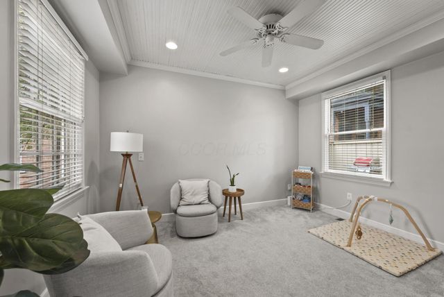 43 E Beck Street, Columbus, OH 43215