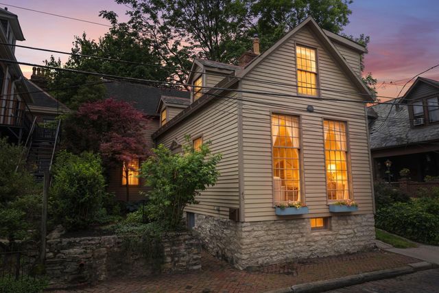 43 E Beck Street, Columbus, OH 43215