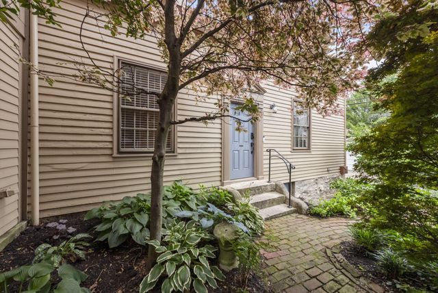 43 E Beck Street, Columbus, OH 43215