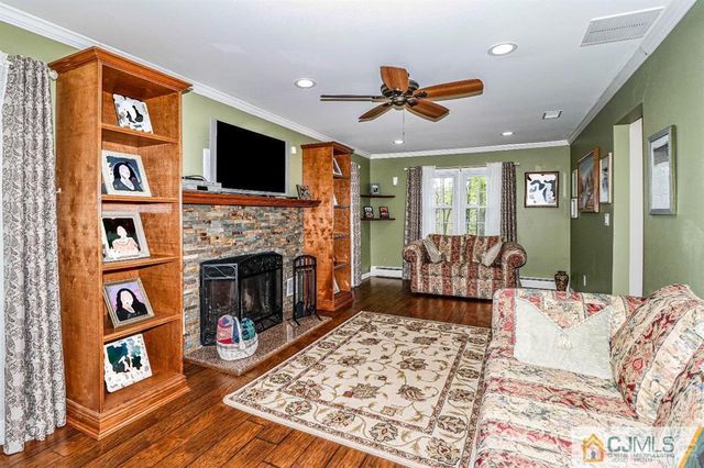 2 Agress Road, Millstone, NJ 08535