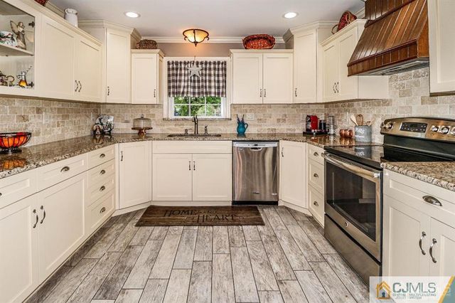 2 Agress Road, Millstone, NJ 08535