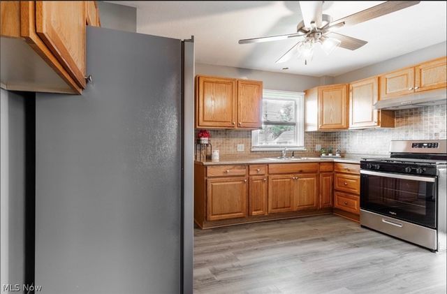 1333 W 23 Street, Lorain, OH 44052