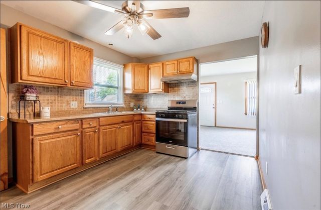 1333 W 23 Street, Lorain, OH 44052