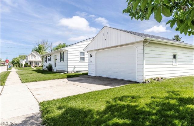 1333 W 23 Street, Lorain, OH 44052