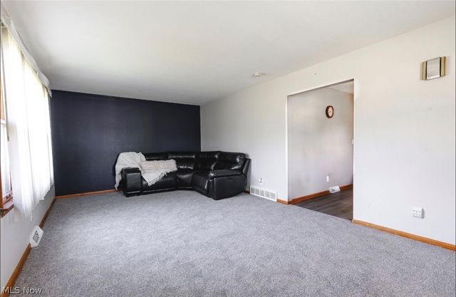 1333 W 23 Street, Lorain, OH 44052