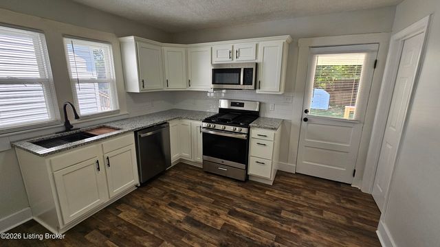 1004 Dixon Ave, Louisville, KY 40217