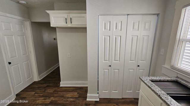 1004 Dixon Ave, Louisville, KY 40217