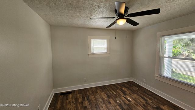 1004 Dixon Ave, Louisville, KY 40217