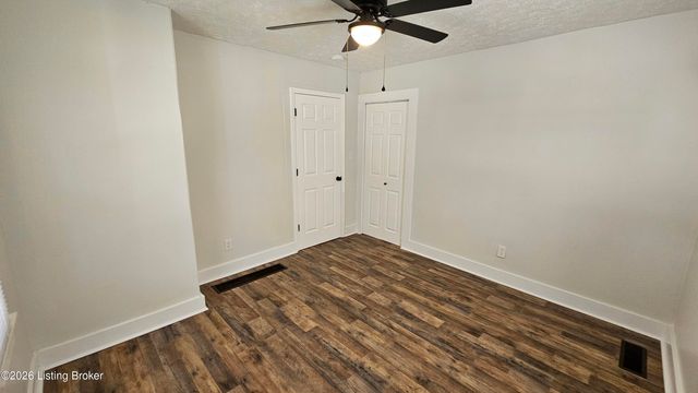 1004 Dixon Ave, Louisville, KY 40217