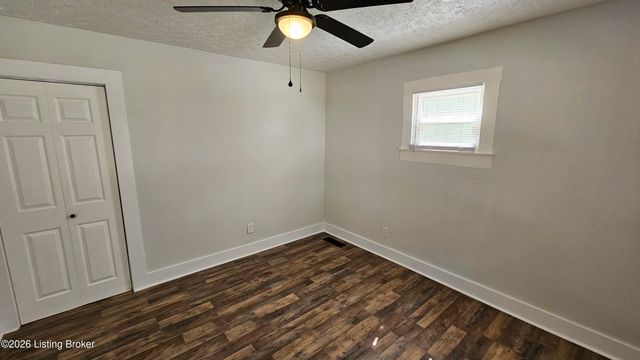 1004 Dixon Ave, Louisville, KY 40217