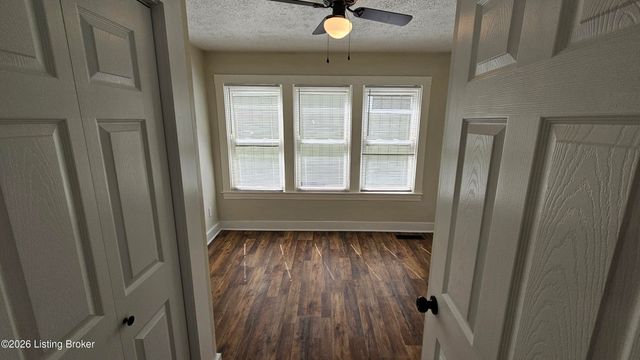 1004 Dixon Ave, Louisville, KY 40217