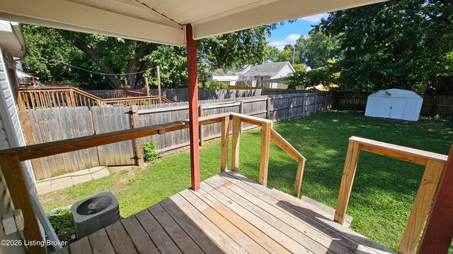 1004 Dixon Ave, Louisville, KY 40217