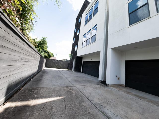 1613 Wheeler Street C, Houston, TX 77004