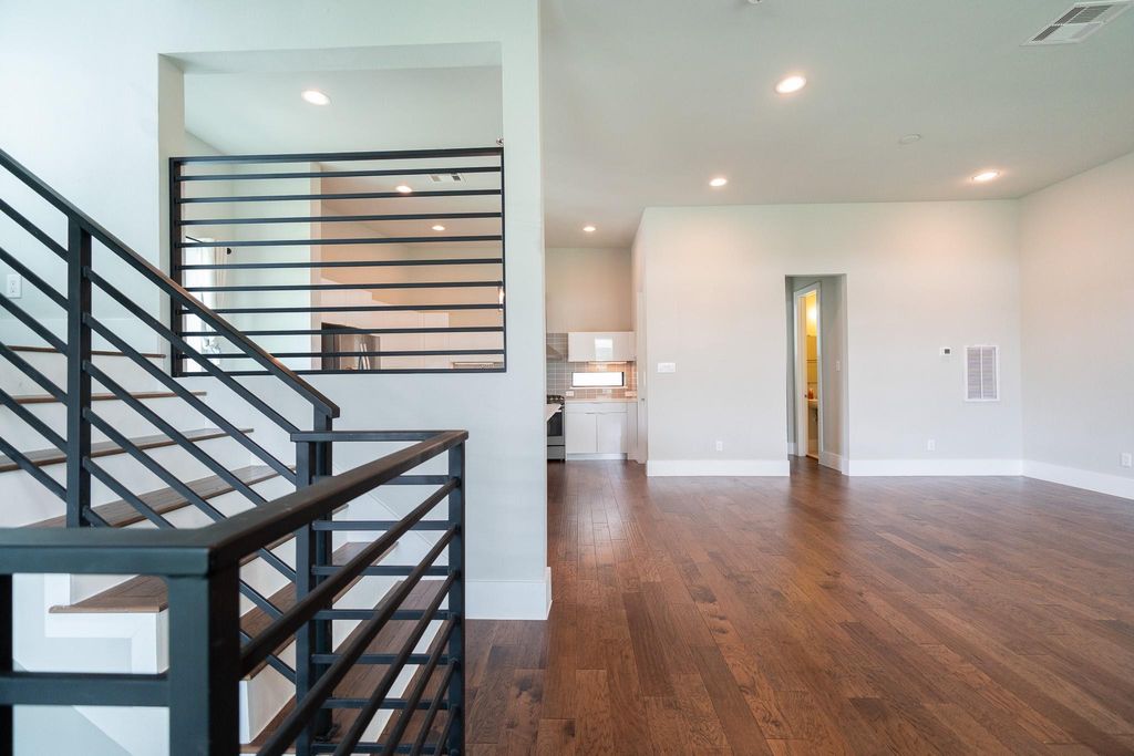 1613 Wheeler Street C, Houston, TX 77004