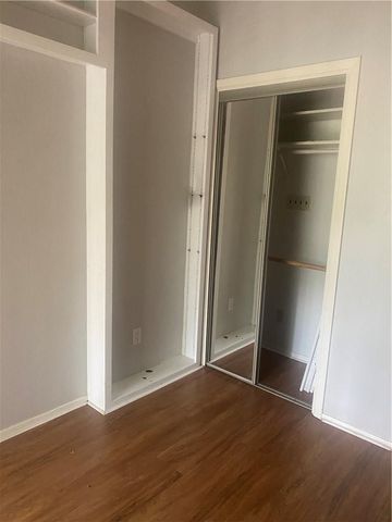 612 Park Place PL 303, Austin, TX 78705