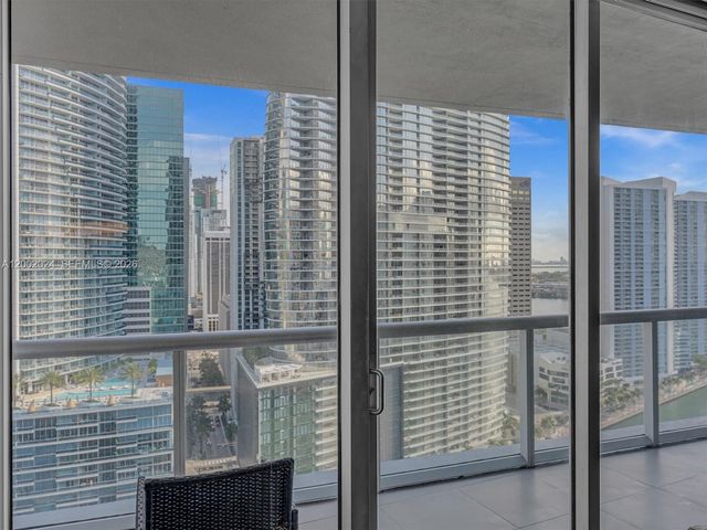 475 Brickell Ave 2715, Miami, FL 33131