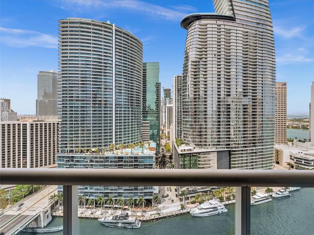 475 Brickell Ave 2715, Miami, FL 33131