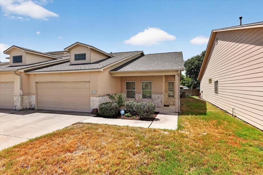 18 Olde Towne Hwy, Rockport, TX 78382 — photo 2