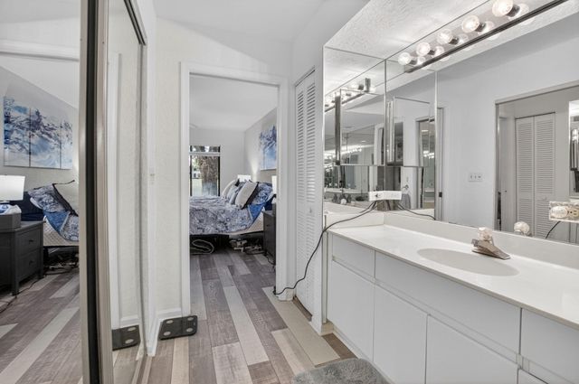 7254 Clunie Place 15002, Delray Beach, FL 33446