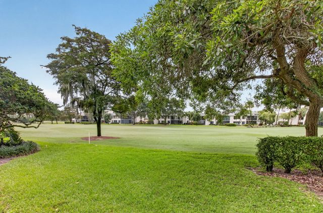 7254 Clunie Place 15002, Delray Beach, FL 33446