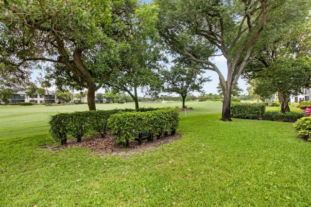 7254 Clunie Place 15002, Delray Beach, FL 33446