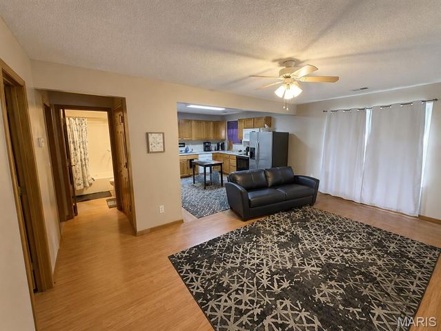 9724 Highway HH, Robertsville, MO 63072