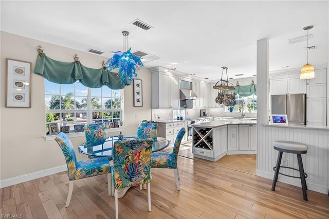 1141 Paper Fig CT, Sanibel, FL 33957