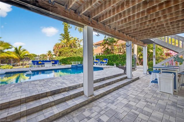 1141 Paper Fig CT, Sanibel, FL 33957