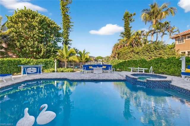 1141 Paper Fig CT, Sanibel, FL 33957