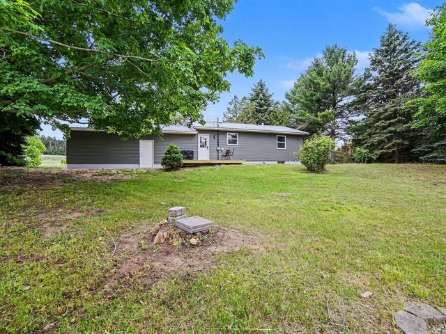 2209 E Madison Road, Hart, MI 49420