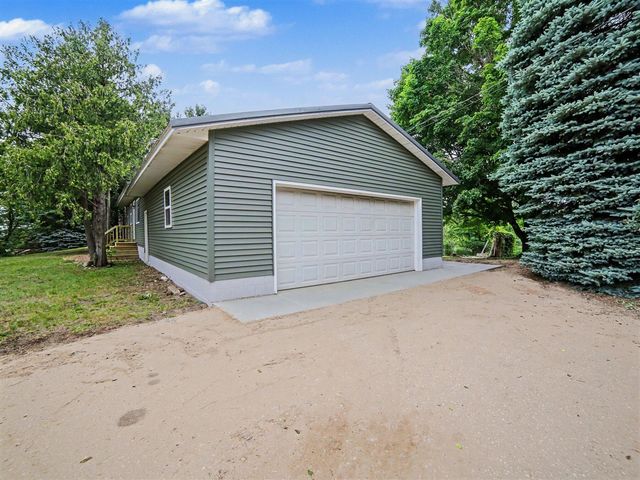 2209 E Madison Road, Hart, MI 49420