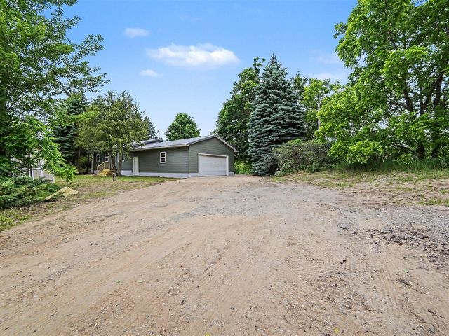 2209 E Madison Road, Hart, MI 49420