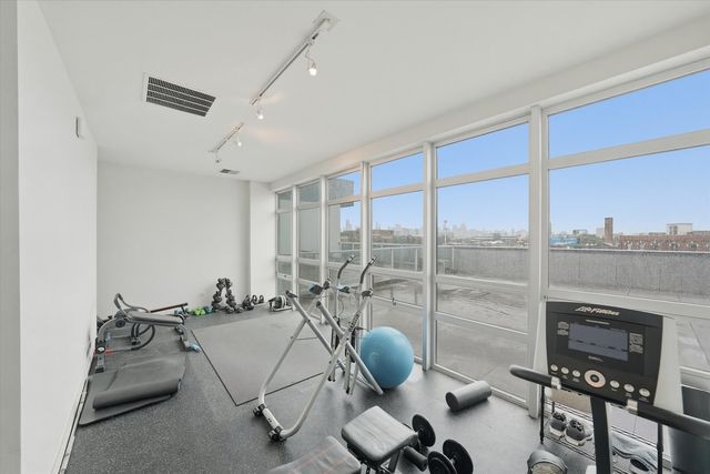 1610 W Fullerton Avenue 403, Chicago, IL 60614